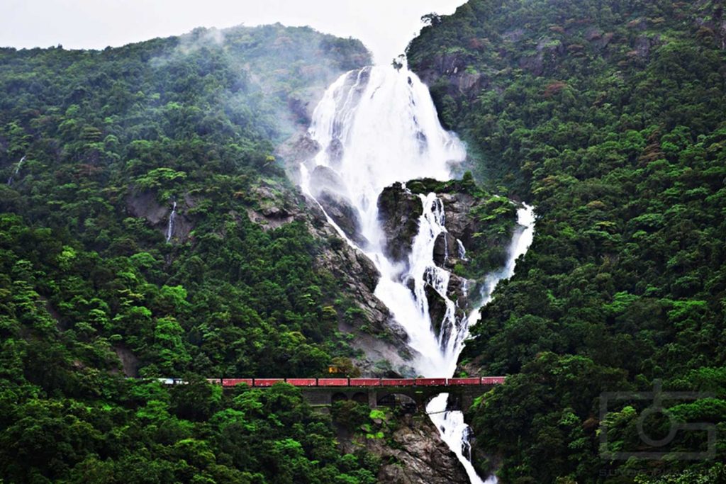 India Natural Wonders - Cascade Waterfall