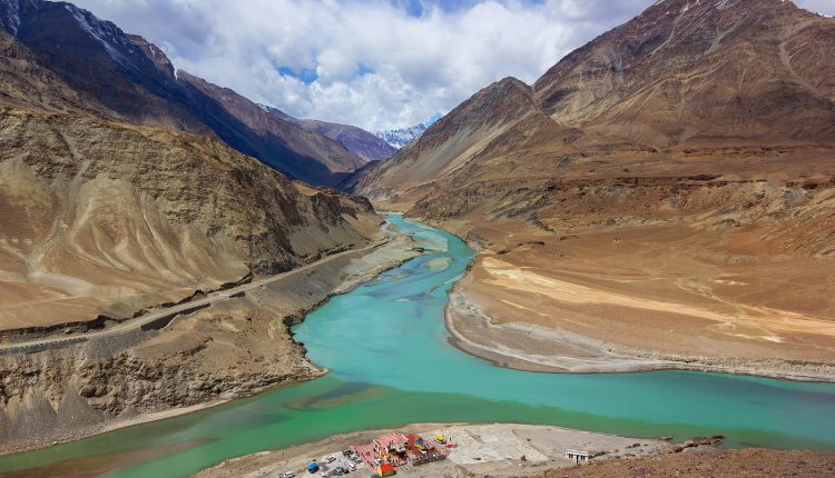 Nimmu – Confluence Of Indus and Zanskar Rivers – Places To Visit In Ladakh