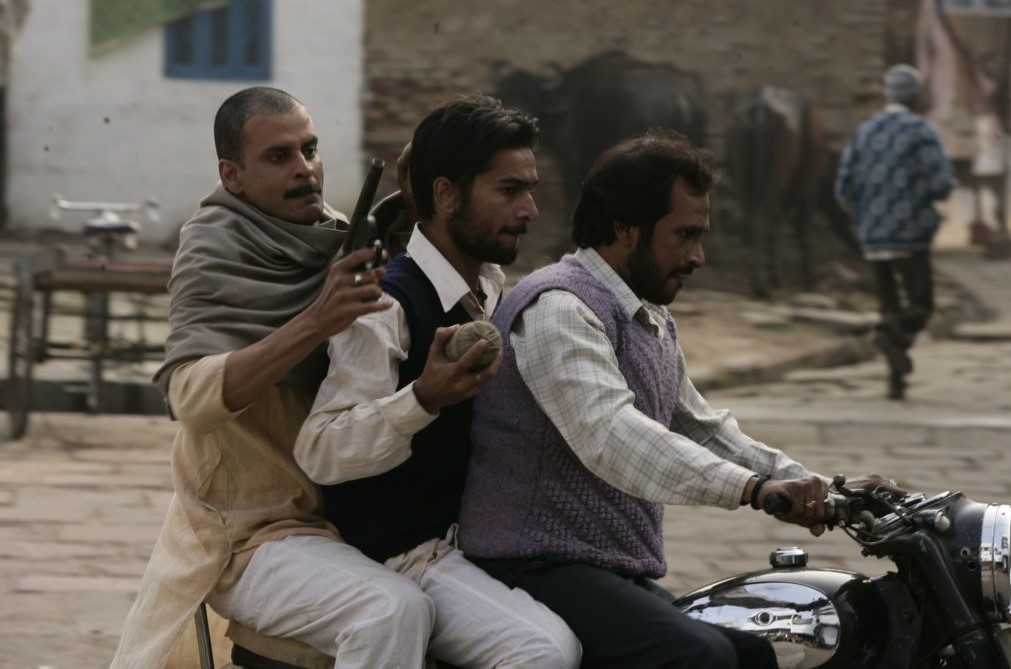 Sardar Khan Bike Scene - Gangs Of Wasseypur Memes - Pop Culture,  Entertainment, Humor, Travel & More