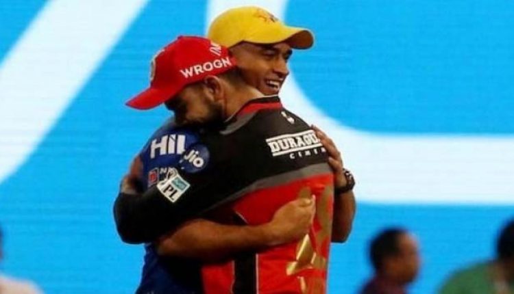 Dhoni Virat hug – IPL memes