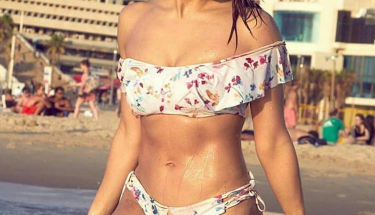 jacqueline-fernandez-Bollywood-Actresses-Bikini-1