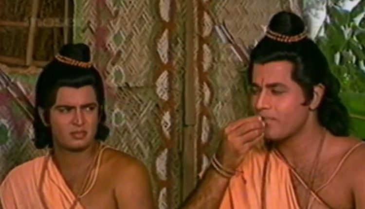 Lakshman-Reaction-Ram-Eating-Jhoota-Bair-Sabri-Ramayana-Viral-Indian-Meme-Templates-From-2020-10