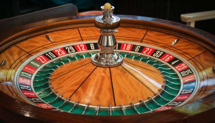 How-to-play-Online-Roulette-featured