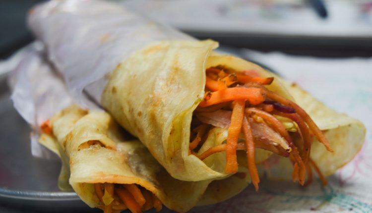 kathi-roll-must-try-indian-street-foods