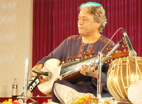 Amjad_Ali_Khan-famous-indian-musicians