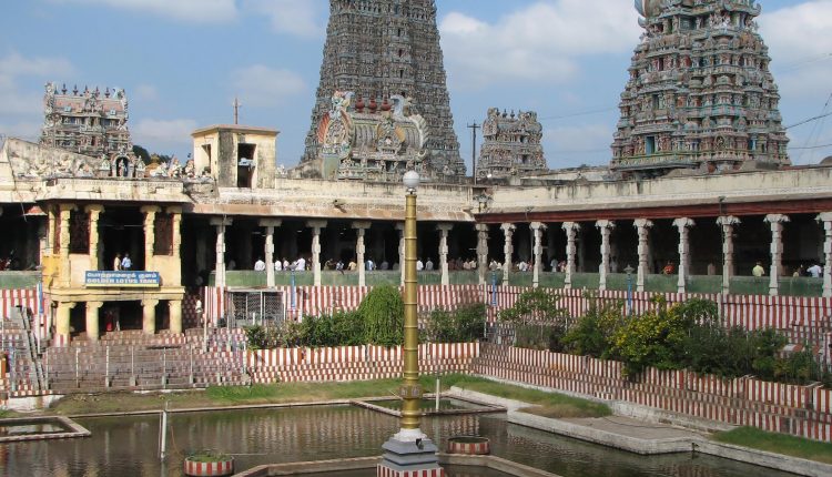meenakshi-temple-most-beautiful-indian-temples