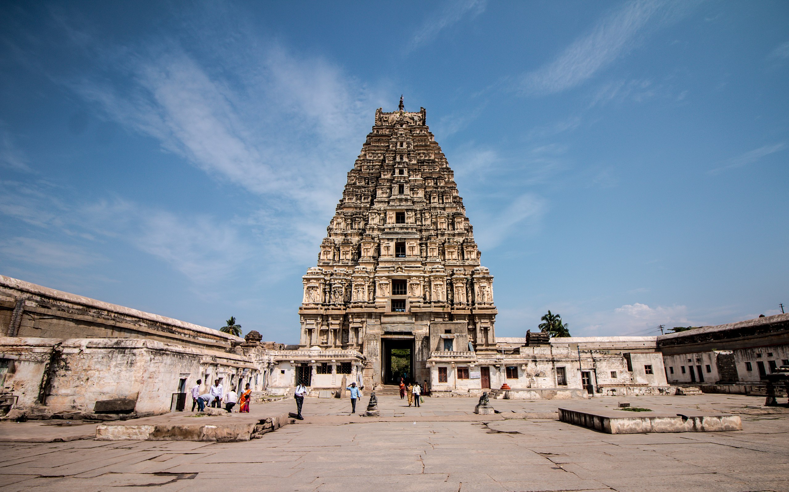 The 15 Most Beautiful Indian Temples That Everyone Must Visit