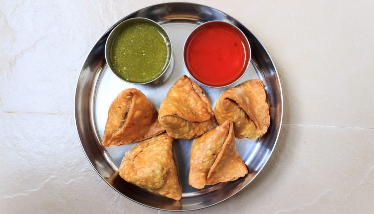 Samosa – Indian Foods Every Foreigner Should Try