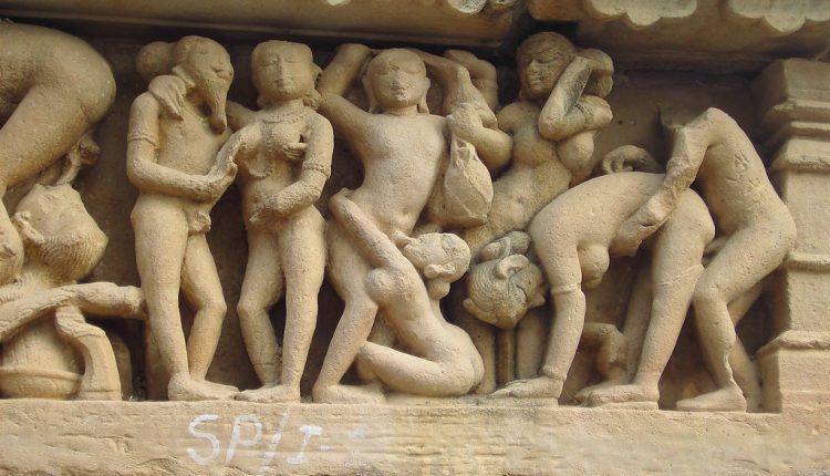 erotic-imagery-indian-religious-cults-practices