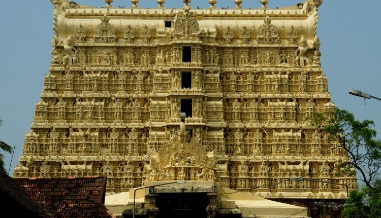 padmanabhaswamy-temple-mysterious-indian-temples