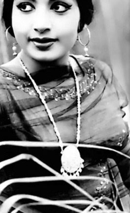 Jayalalitha young