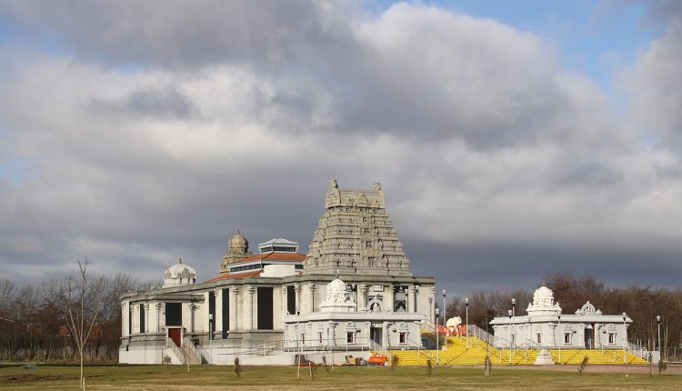  Shri Venkateswara (Balaji) Temple, Tividale, England – famous hindu temples