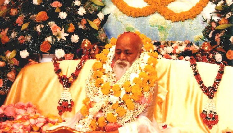 Maharishi_Mahesh_Yogi_famous-spiritual-gurus-of-India