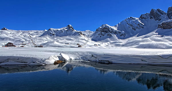 Cholamu-lake-10-highest-altitude-lakes-in-india-you-must-see