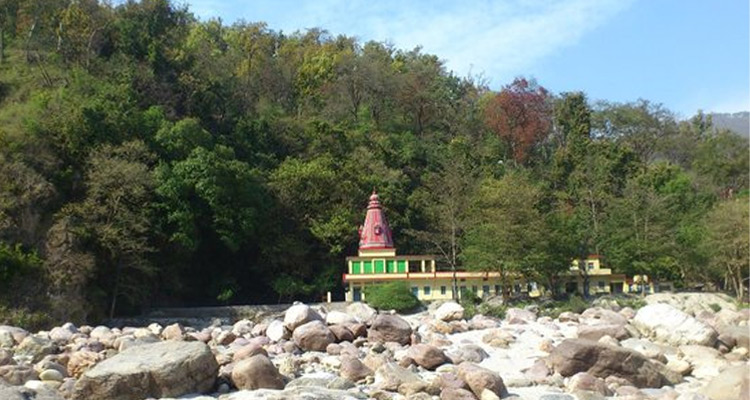 vashishta-gufa-most-adventerous-places-to-visit-in-rishikesh
