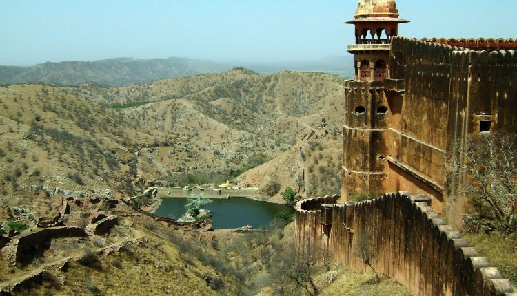 Jaigarh_Fort_most-amazing-places-to-visit-in-jaipur