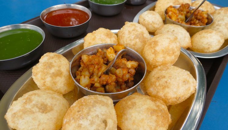 Gol-gappe-different-names-of-panipuri-in-india