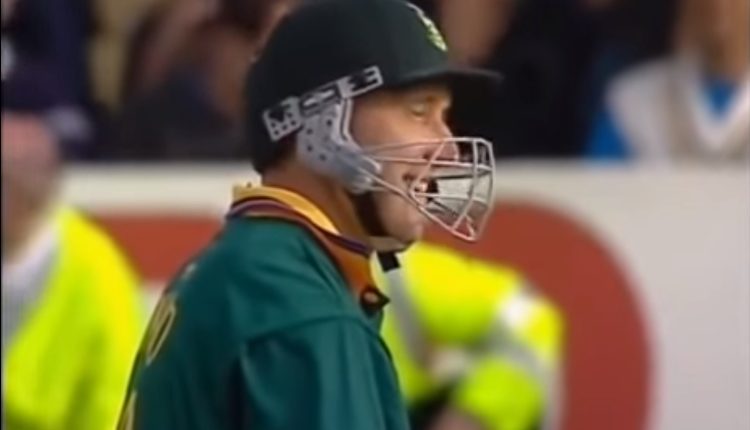 Darren Lehman-1999-World-Cup-Semi-final-last-over-missed-run-out-donald