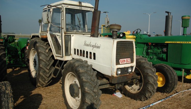 Lamborghini-Tractor-First-Products-Of-Famous-Brands-And-Companies